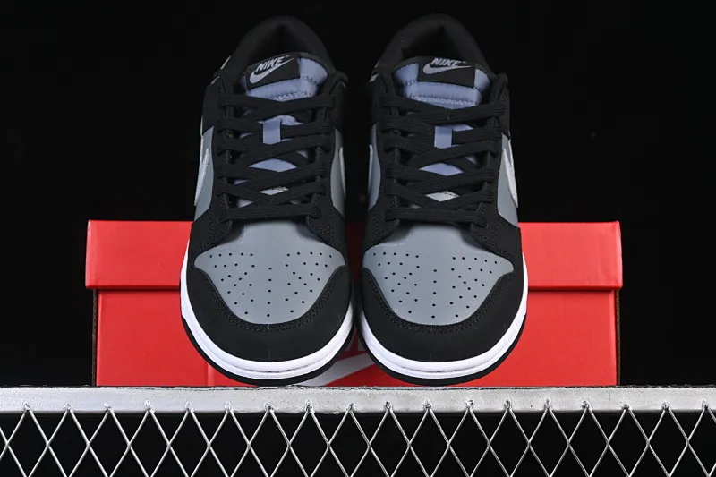All categories Nk SB Dunk series Nk SB Dunk Low low-top sneakers Nike SB Dunk Low black gray low-top casual sneakers IB3079-001